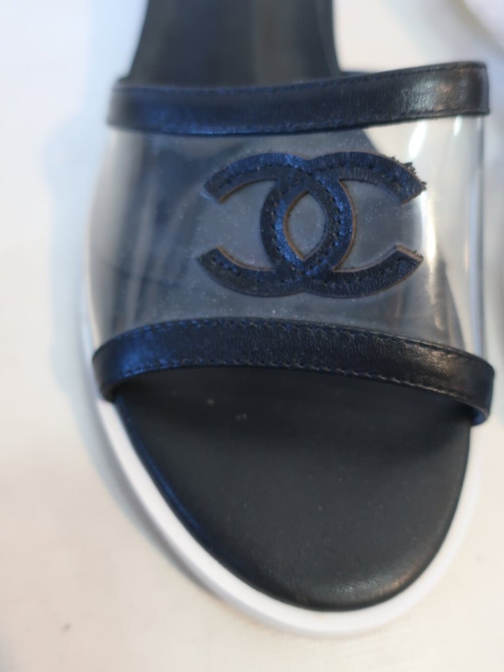 Authentic Chanel Blk Interlocking CC Logo PVC Leather Trim Sandal Slide 40 US/10 - Picture 4 of 16